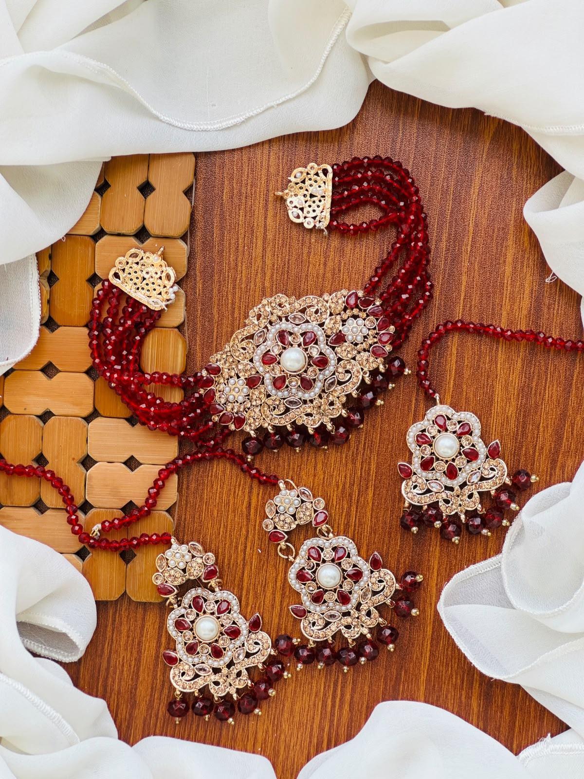 Casual-Wear 3-Piece Deep Garnet / Ruby Red Choker & Jewelry Set,