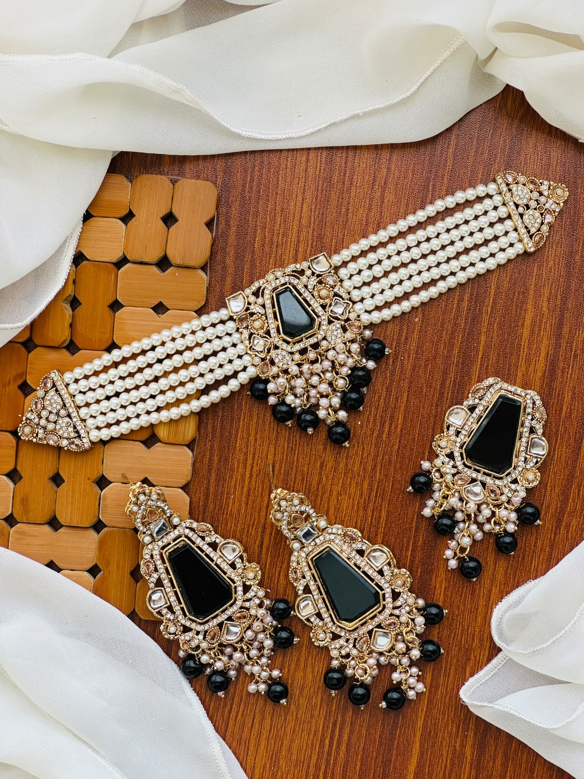 Casual Wear-Onyx Black Kundan Choker, Tikka & Earrings Set
