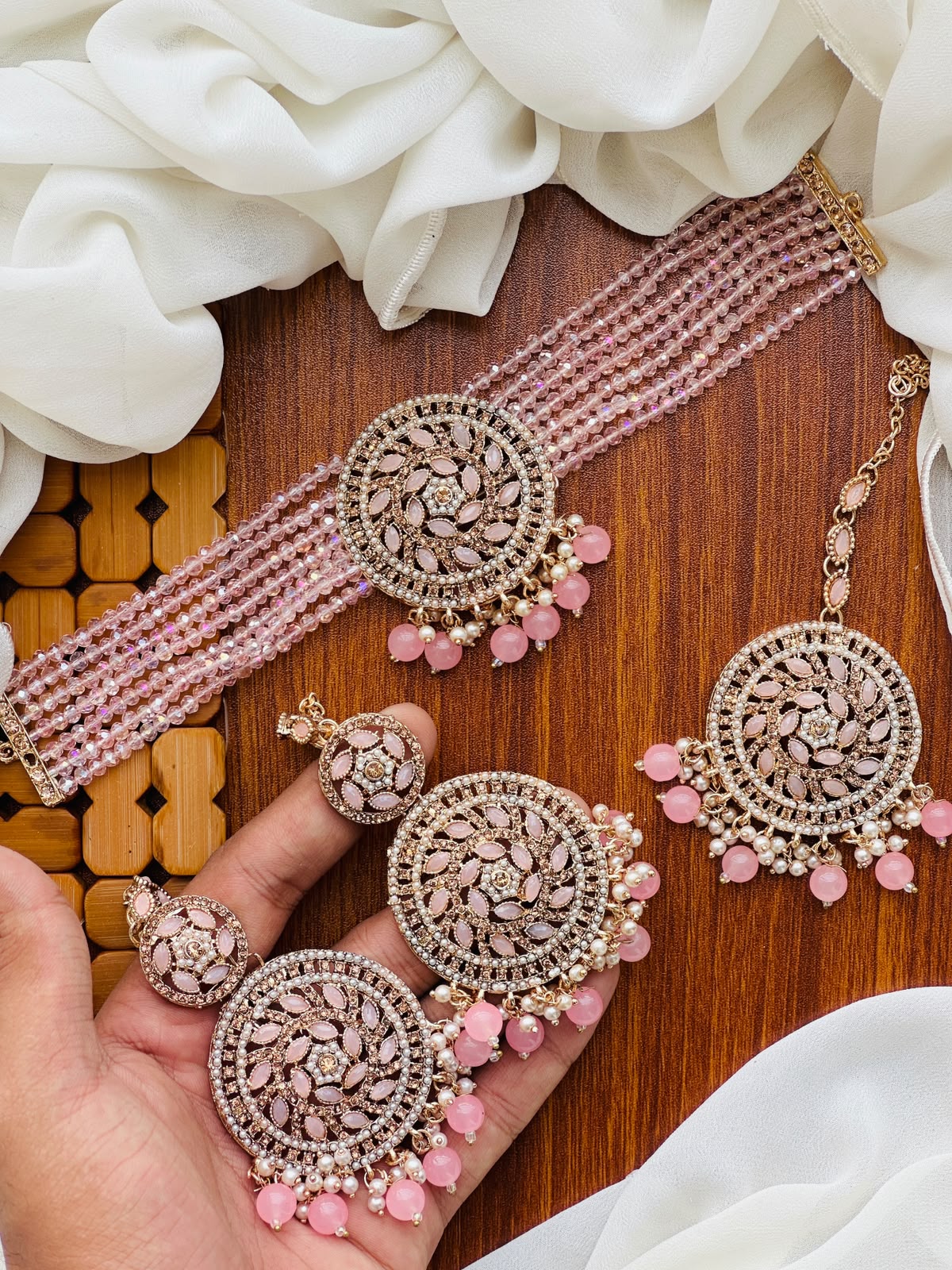 Casual Wear-Circular Swirl Choker, Earrings & Maang Tikka Set